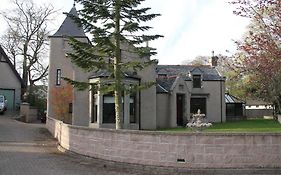 Amazing 4 Bed Scottish Baronial Style House
